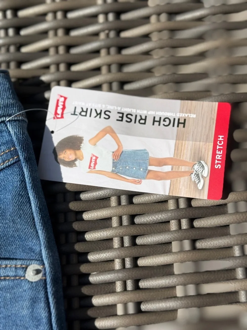 Levi's High Rise Skirt - Size 8 - NWT